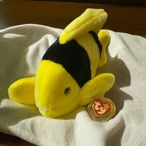 Vintage NEW W/Tag Ty Beanie Buddies Bubbles The Fish Plush Toy Yellow & Black